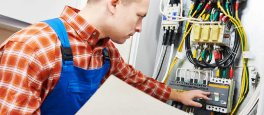 professionnel de l’électricité