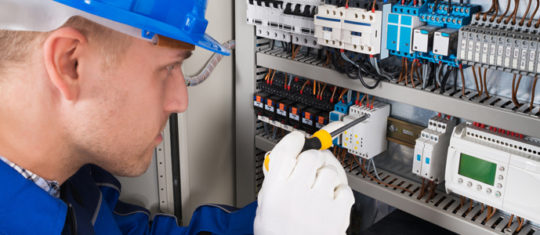 électricien d'éclairage